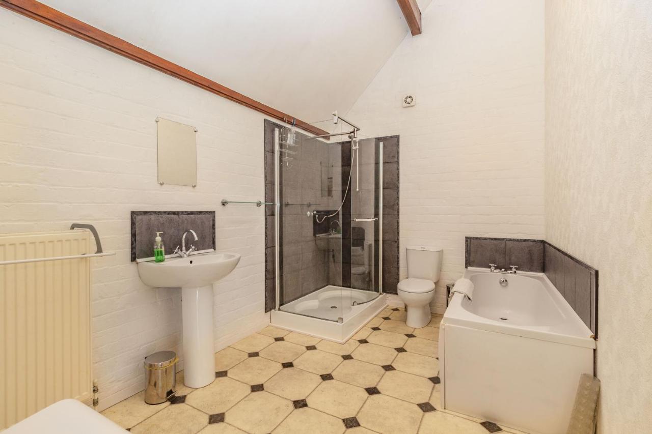 Southport Coach House Villa Bagian luar foto
